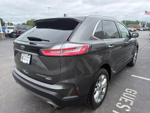 MAGNETIC METALLIC 2019 Ford Edge Titanium