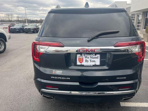 2021 GMC Acadia Denali
