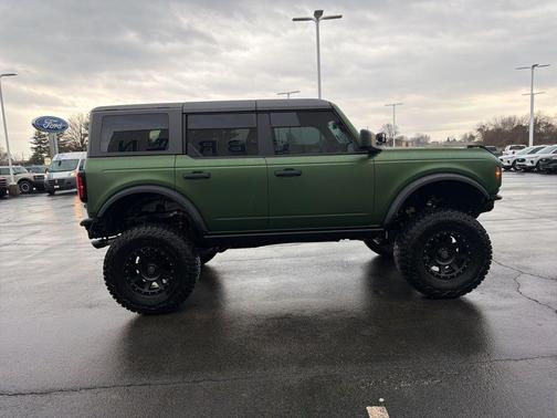 2022 Ford Bronco Badlands