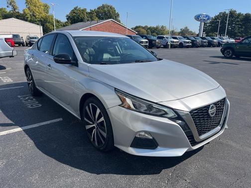 2020 Nissan Altima SR FWD