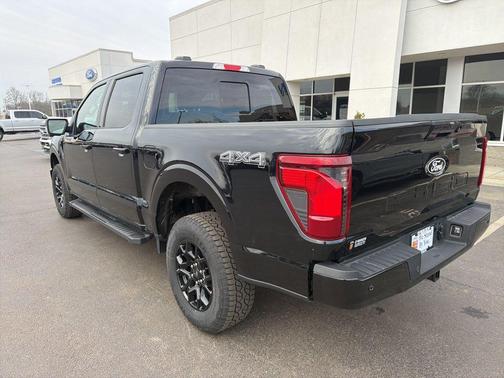 AGATE BLACK METALLIC 2026 Ford F-150 XLT