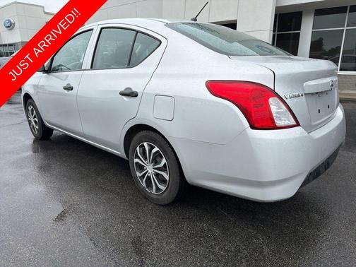 Brilliant Silver 2018 Nissan Versa 1.6 S