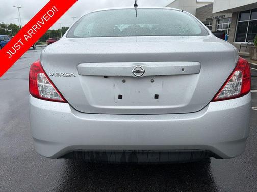 Brilliant Silver 2018 Nissan Versa 1.6 S