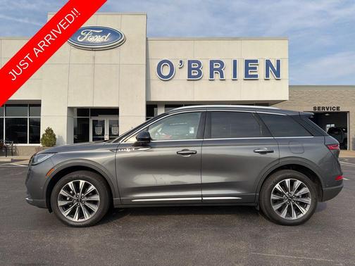 ASHER GRAY MET CC 2022 Lincoln Corsair Reserve