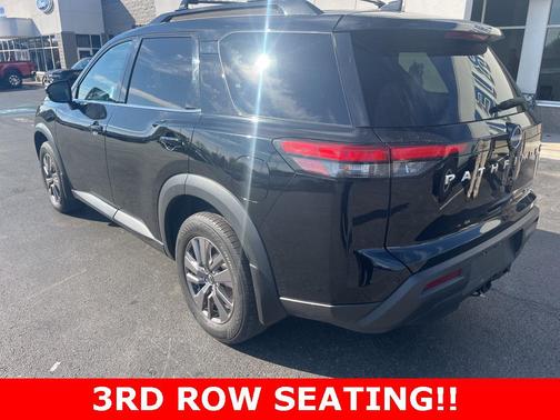 2023 Nissan Pathfinder SV 4WD