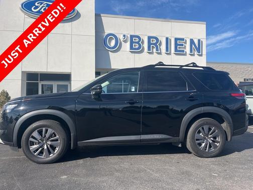 2023 Nissan Pathfinder SV 4WD