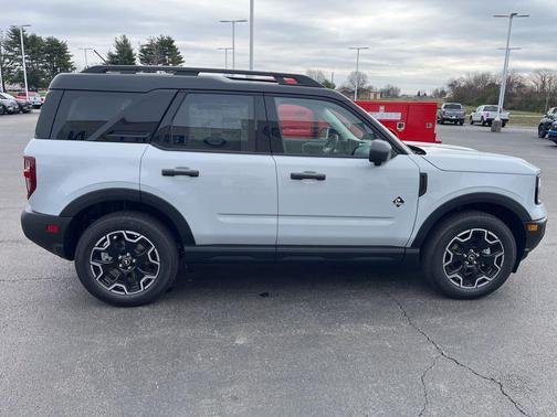 SPACE WHITE METALLIC 2026 Ford Bronco Sport Outer Banks