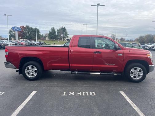 2017 Toyota Tundra SR5