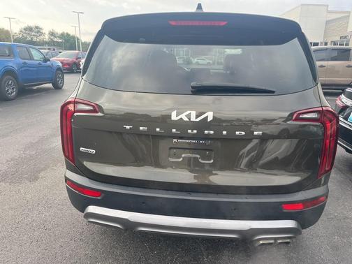 2022 Kia Telluride S