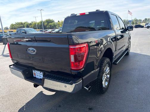 Antimatter Blue Metallic 2021 Ford F-150 XLT