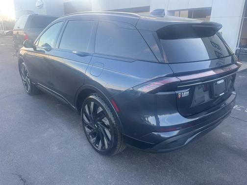 2024 Lincoln Nautilus Reserve