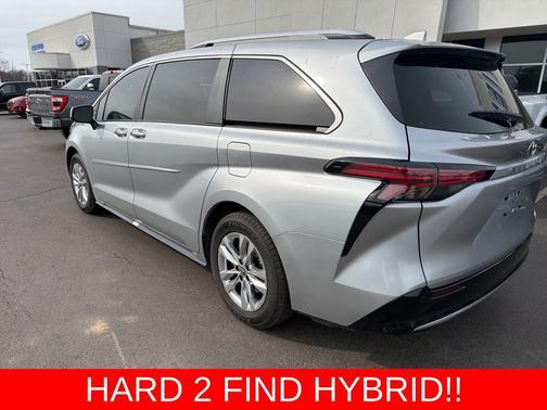 2024 Toyota Sienna Limited