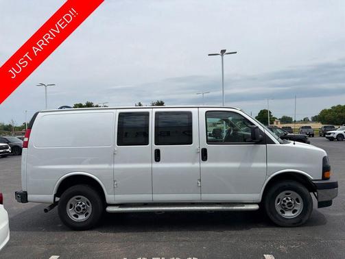 Summit White 2024 GMC Savana 2500 Work Van