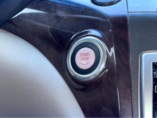 2015 Nissan Quest SL
