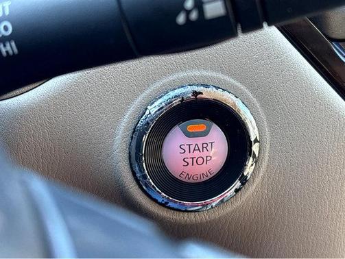 2016 Nissan Pathfinder SL