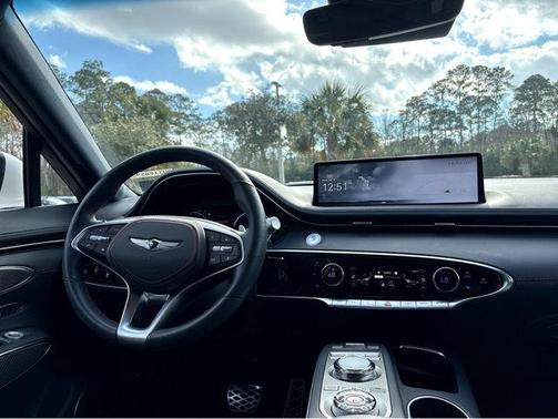 2023 Genesis GV70 2.5T