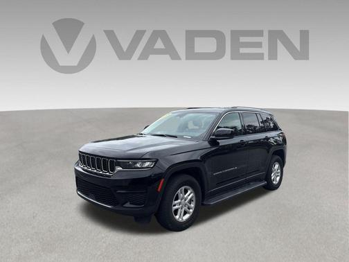 Diamond Black 2023 Jeep Grand Cherokee Laredo