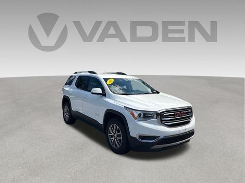 Summit White 2018 GMC Acadia SLE-2