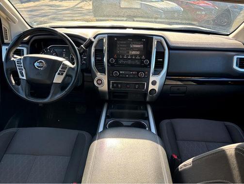 2020 Nissan Titan SV