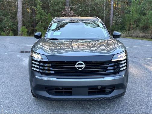 Gun Metallic 2026 Nissan Kicks SV