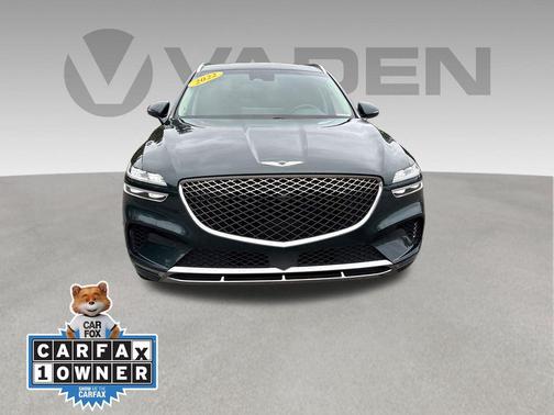 Green 2022 Genesis GV70 2.5T