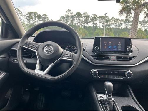 2022 Nissan Altima 2.5 S