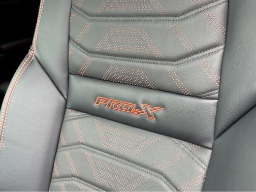 Afterburn Orang 2026 Nissan Frontier PRO-X