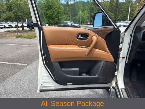 Majestic White 2016 INFINITI QX80 Base