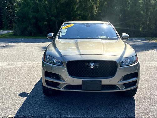 2019 Jaguar F-PACE 30t Prestige