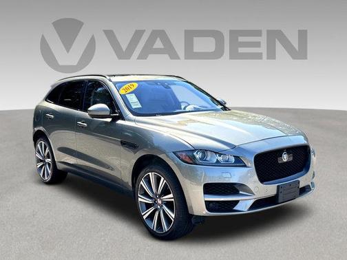 2019 Jaguar F-PACE 30t Prestige