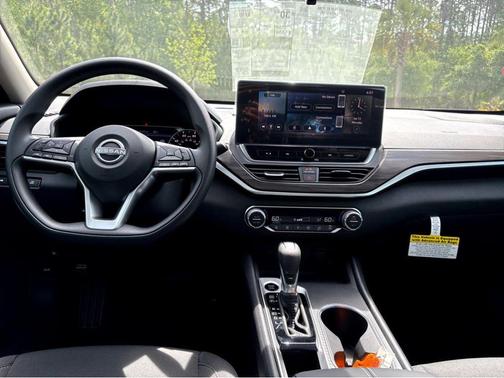 Black 2026 Nissan Altima 2.5 SV