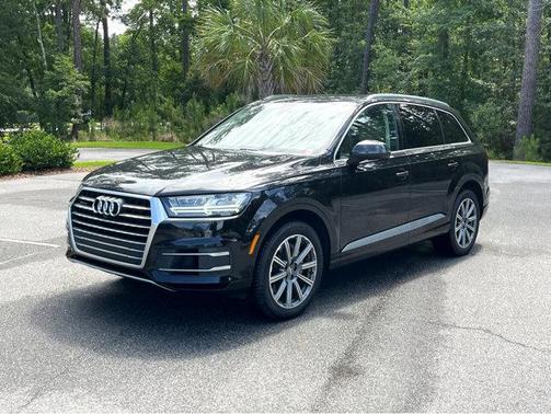 2019 Audi Q7 55 Premium Plus