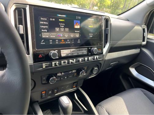 Gun Metallic 2025 Nissan Frontier SV