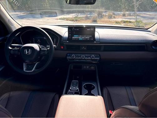 2025 Honda Pilot Elite