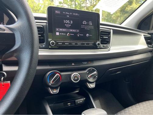 2022 Kia Rio LX