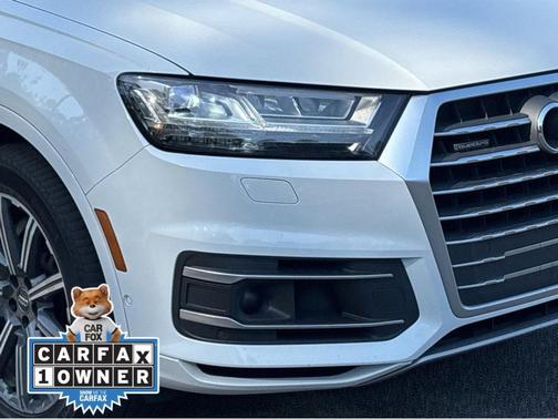 Glacier White Metallic 2019 Audi Q7 55 Premium Plus