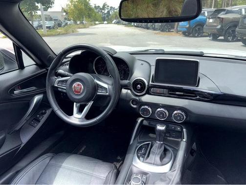 2017 FIAT 124 Spider Lusso