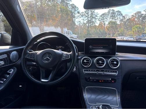 2018 Mercedes-Benz GLC 300 Base 4MATIC