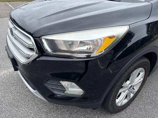 Shadow Black 2018 Ford Escape SE