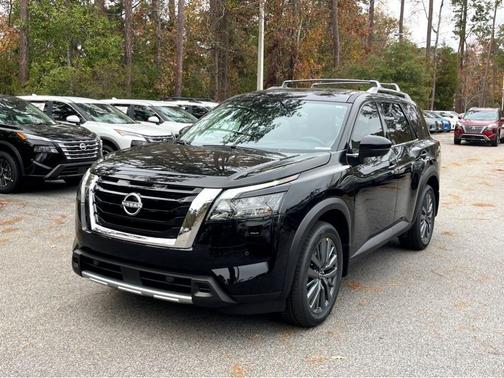 Black 2025 Nissan Pathfinder SL