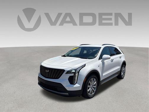 Crystal White Tri-Coat 2020 Cadillac XT4 Premium Luxury