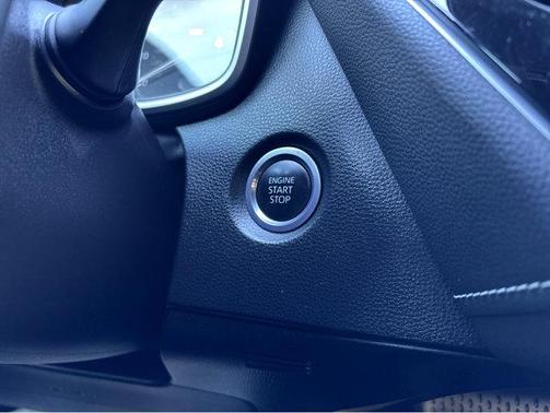 2023 Toyota Corolla Hatchback SE
