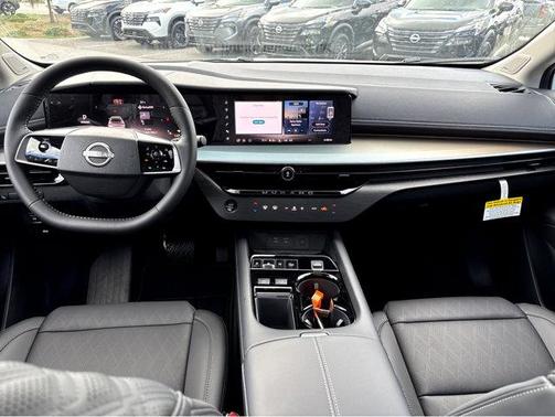 Everest White P 2026 Nissan Murano Platinum