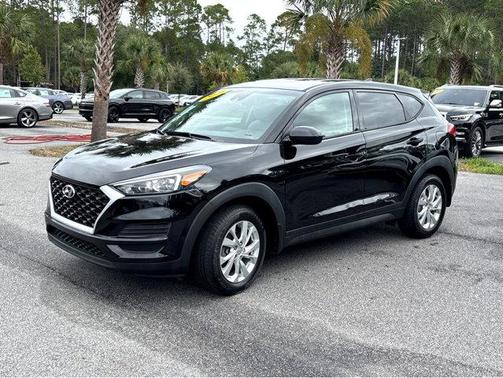 2021 Hyundai TUCSON SE