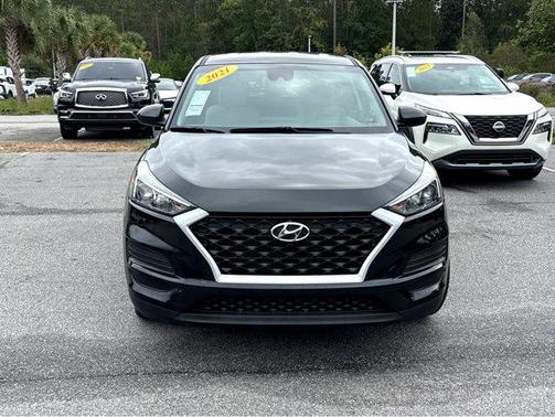 2021 Hyundai TUCSON SE