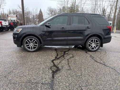 Shadow Black 2018 Ford Explorer sport