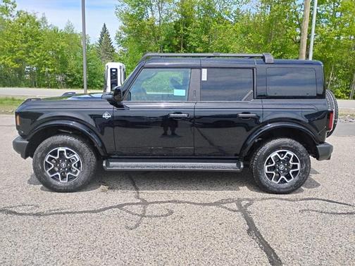 Black 2026 Ford Bronco Outer Banks