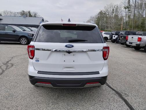 Oxford White 2019 Ford Explorer XLT