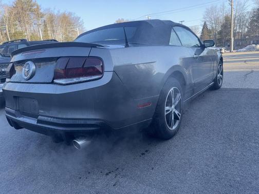 2010 Ford Mustang V6