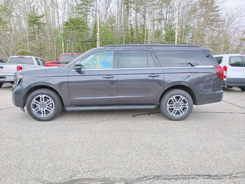Gray Metallic 2025 Ford Expedition Max Active